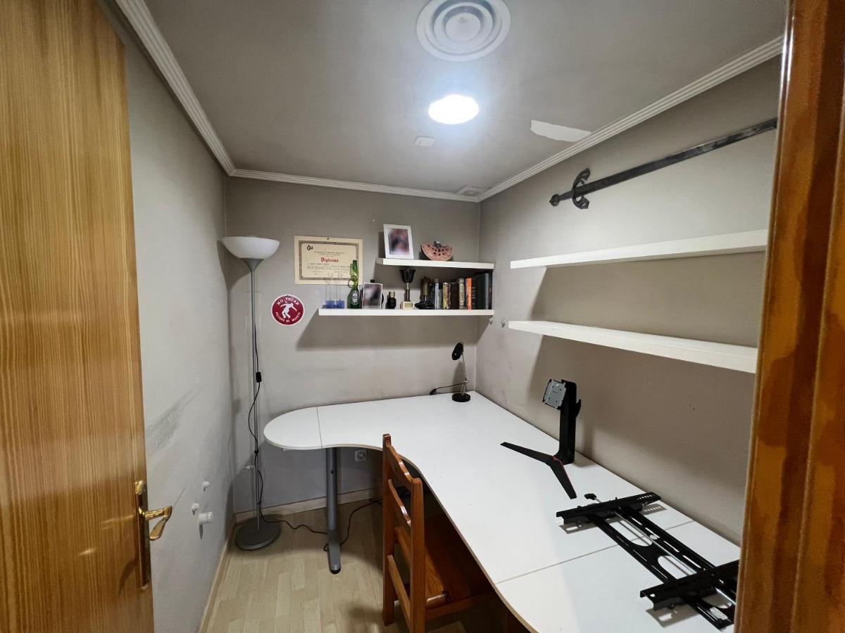 Murohouse Apartamento Con Piscina Zaragoza Luaran gambar