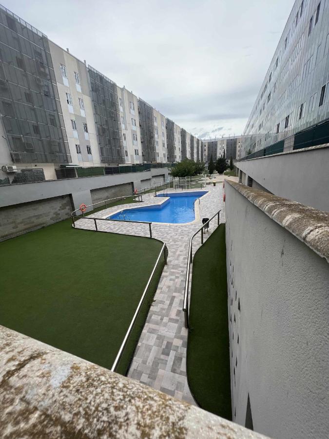Murohouse Apartamento Con Piscina Zaragoza Luaran gambar