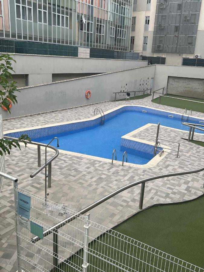 Murohouse Apartamento Con Piscina Zaragoza Luaran gambar