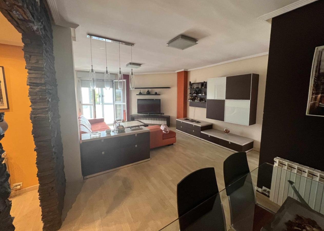 Murohouse Apartamento Con Piscina Zaragoza Luaran gambar