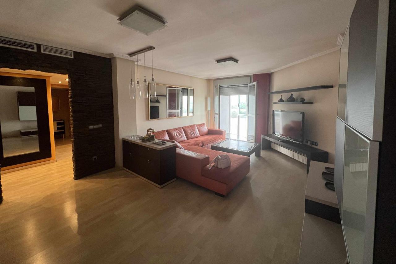 Murohouse Apartamento Con Piscina Zaragoza Luaran gambar