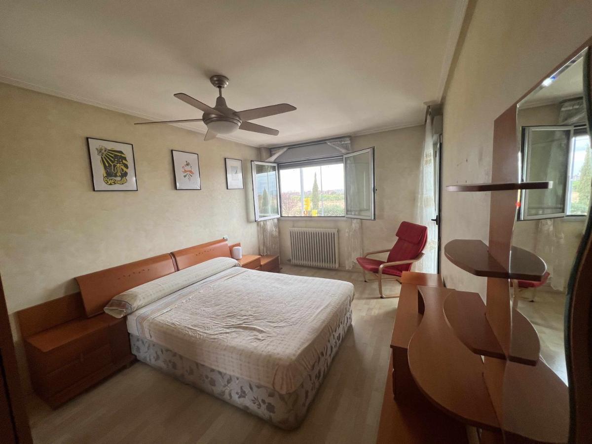 Murohouse Apartamento Con Piscina Zaragoza Luaran gambar